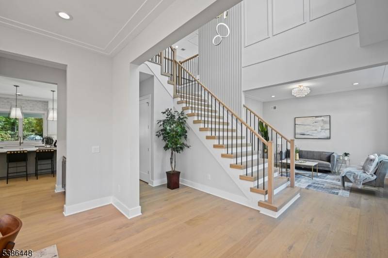 Livingston Twp., NJ 07039,6 Sparrow Dr