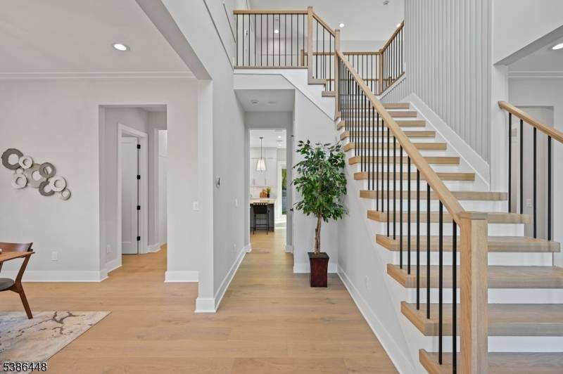 Livingston Twp., NJ 07039,6 Sparrow Dr