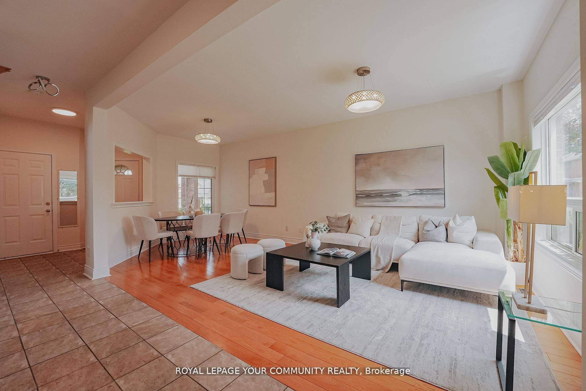 Newmarket, ON L3Y 8S6,550 Greig CIR