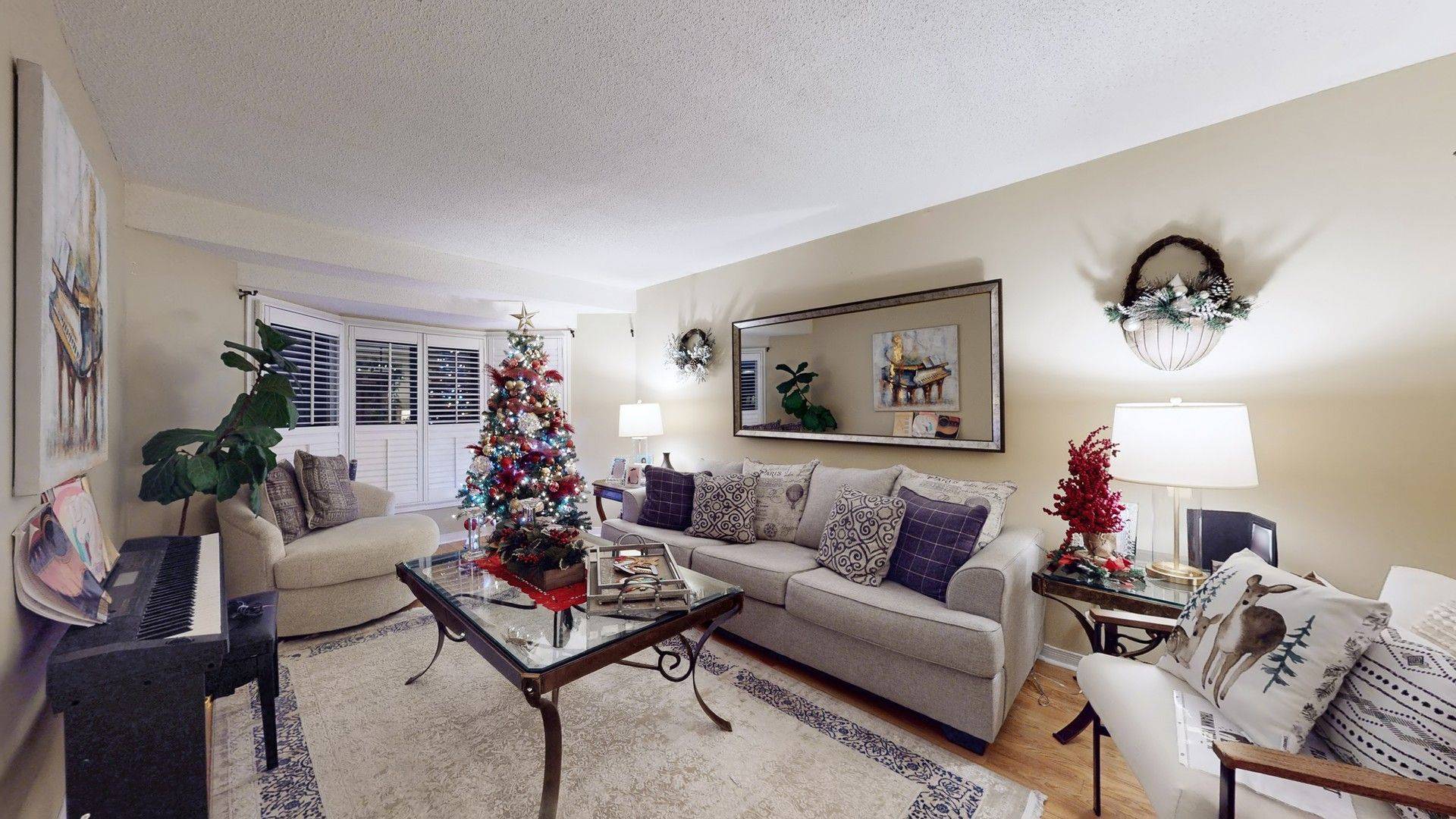 Newmarket, ON L3X 1P8,719 Shanahan BLVD