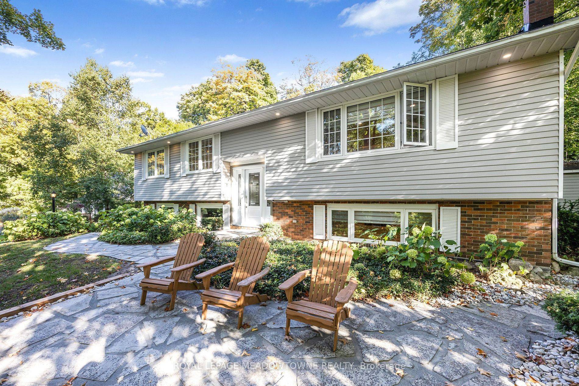 Milton, ON L0P 1B0,106 Campbell AVE E