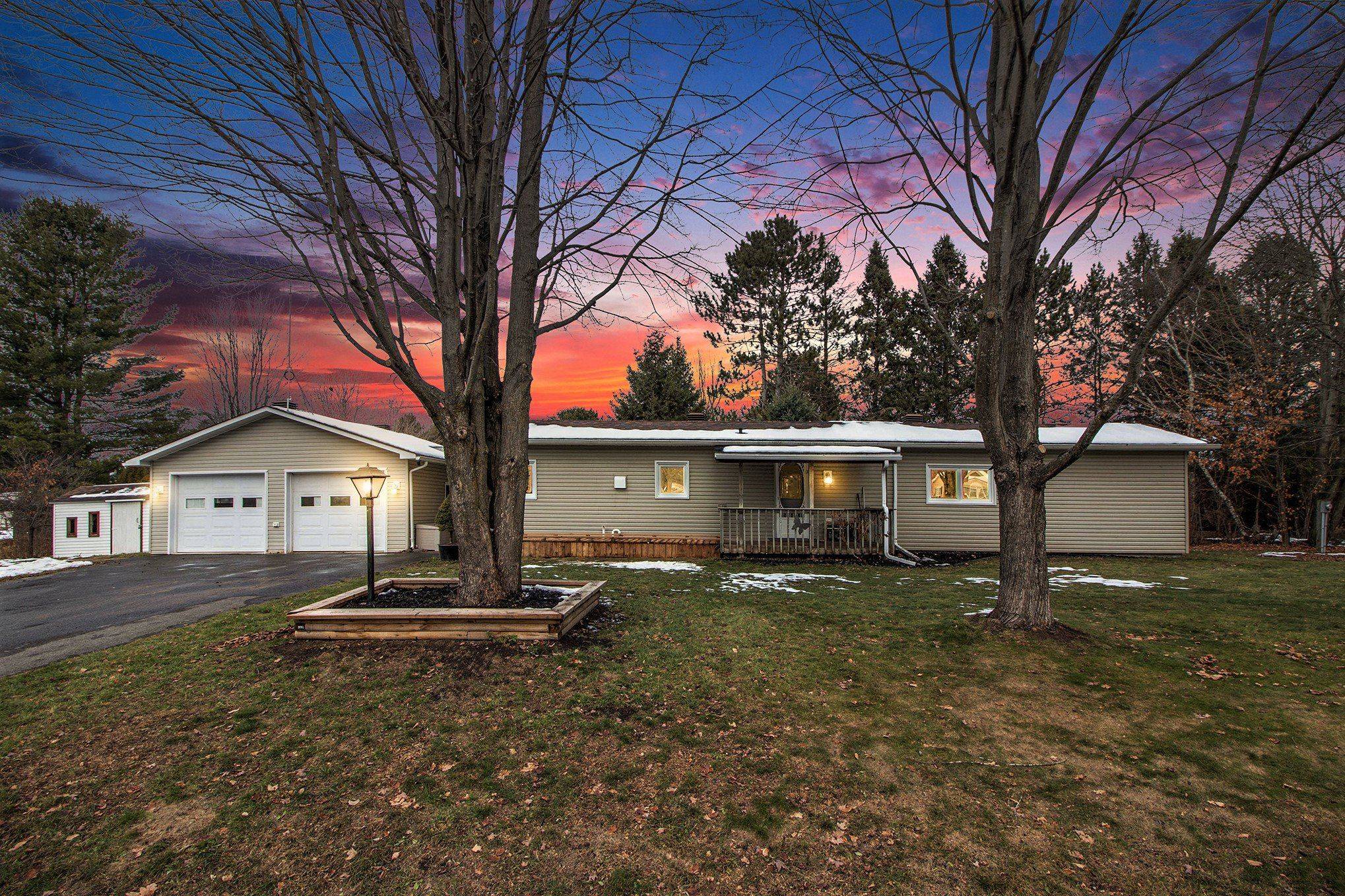 Orleans - Cumberland And Area, ON K0A 3H0,5620 Rockdale RD #Unit 32