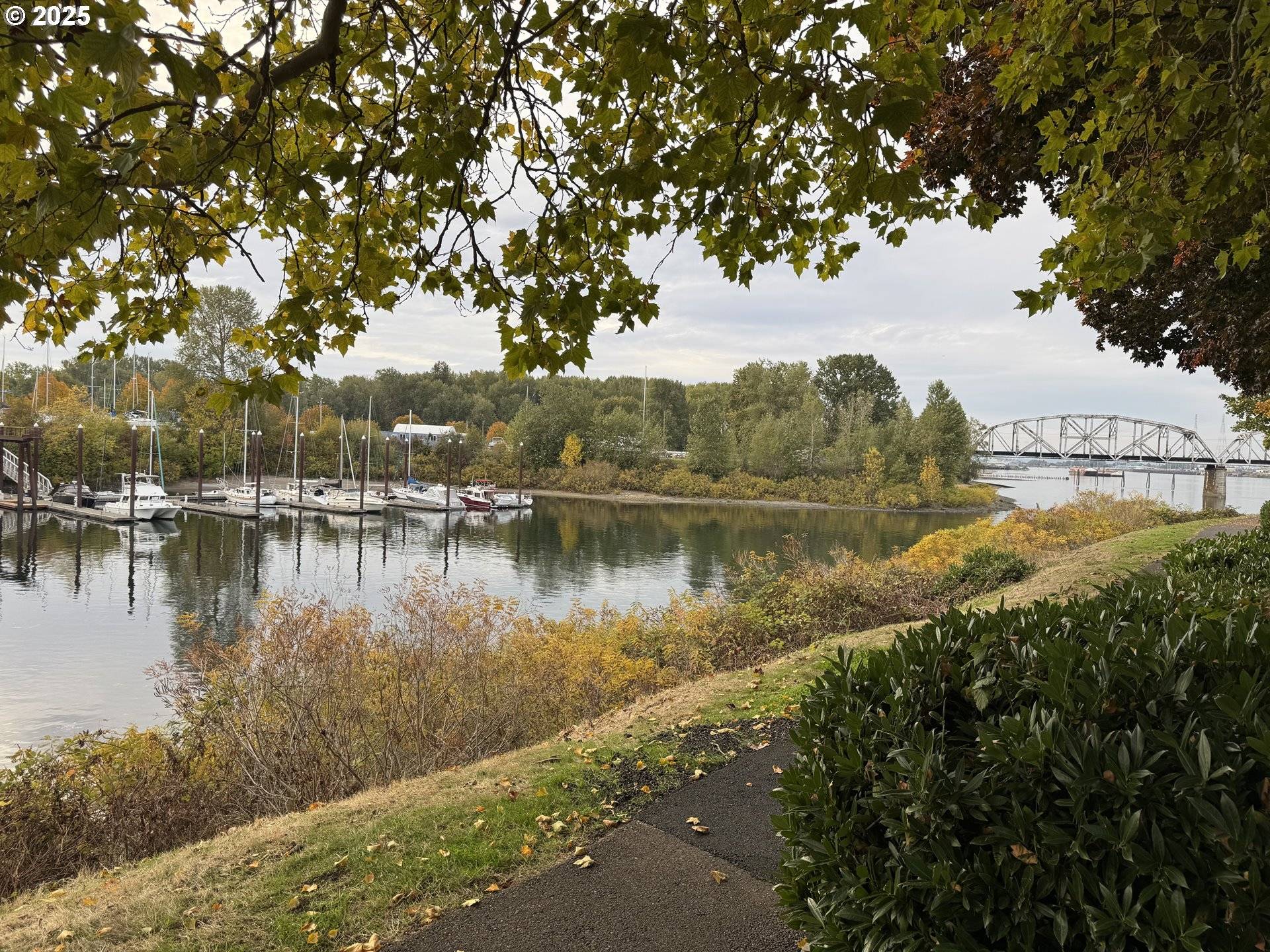 Portland, OR 97217,2386 N MENZIES CT