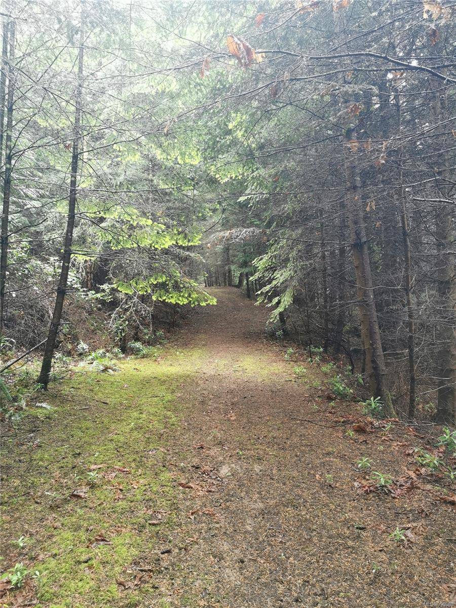 Mayne Island, BC V0N 2J1,706 Fernhill Rd