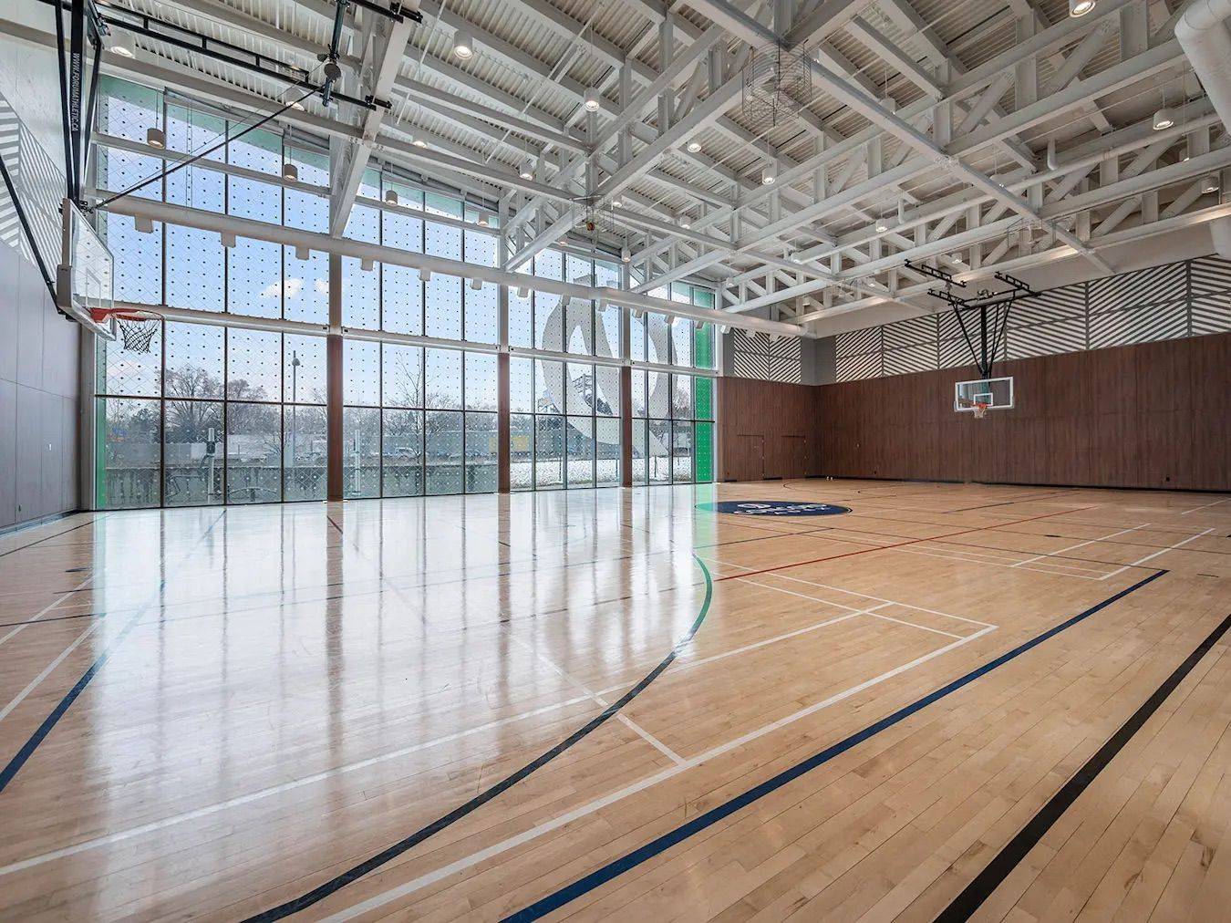 Toronto C15, ON M2K 1H8,11 McMahon DR #106