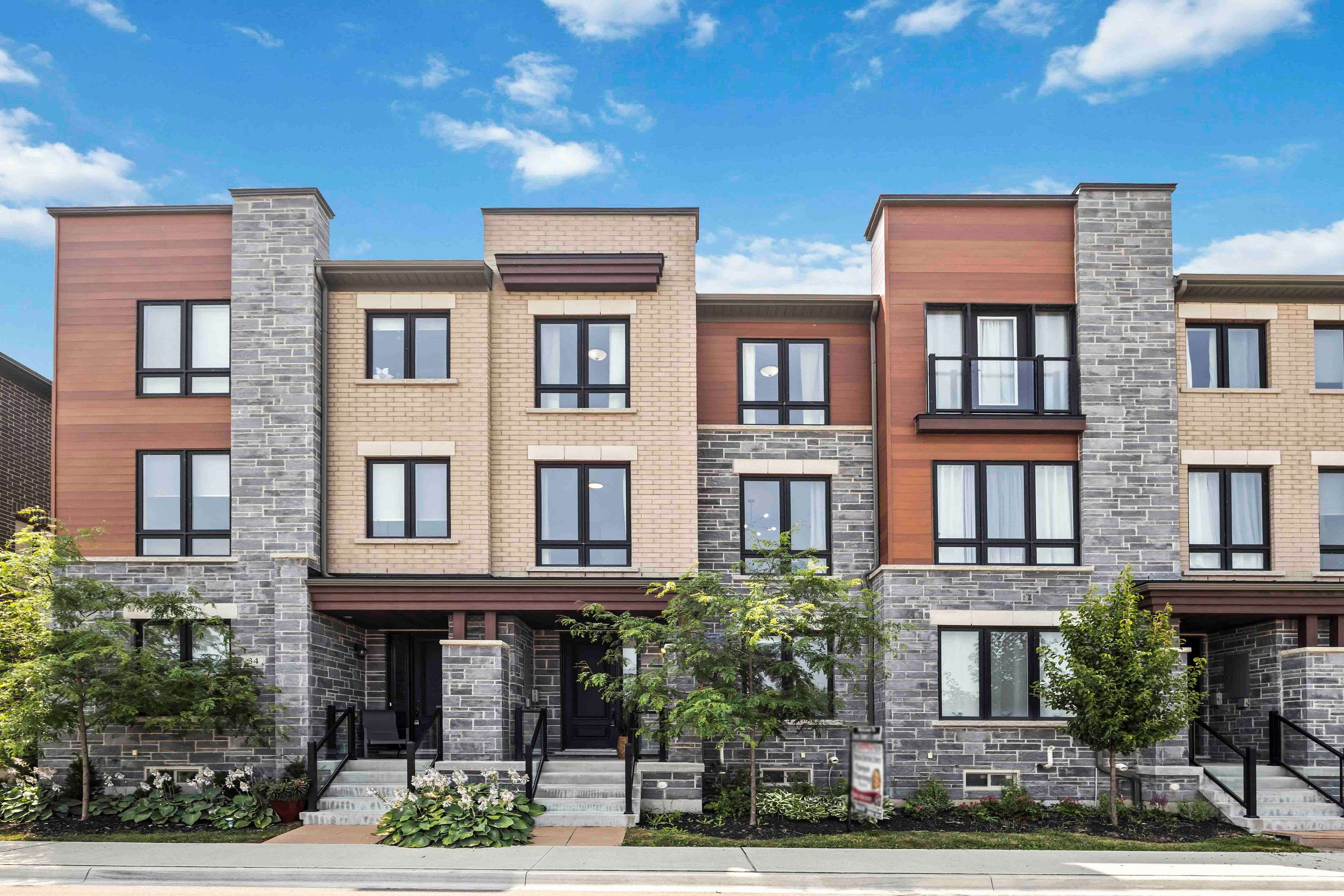 Whitby, ON L1N 0M6,36 Dockside WAY