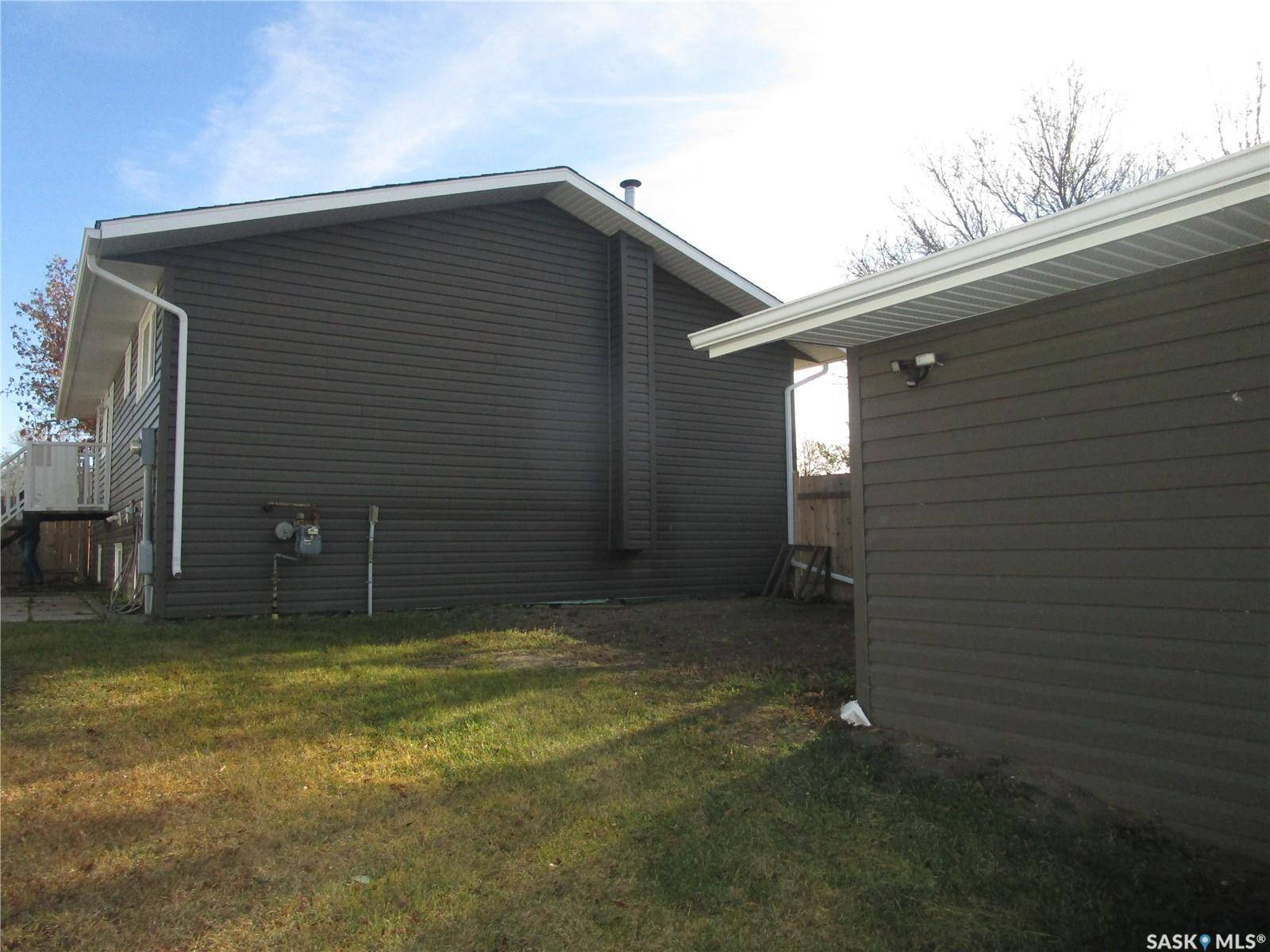 Coronach, SK S0H 0Z0,224 Crawford AVENUE