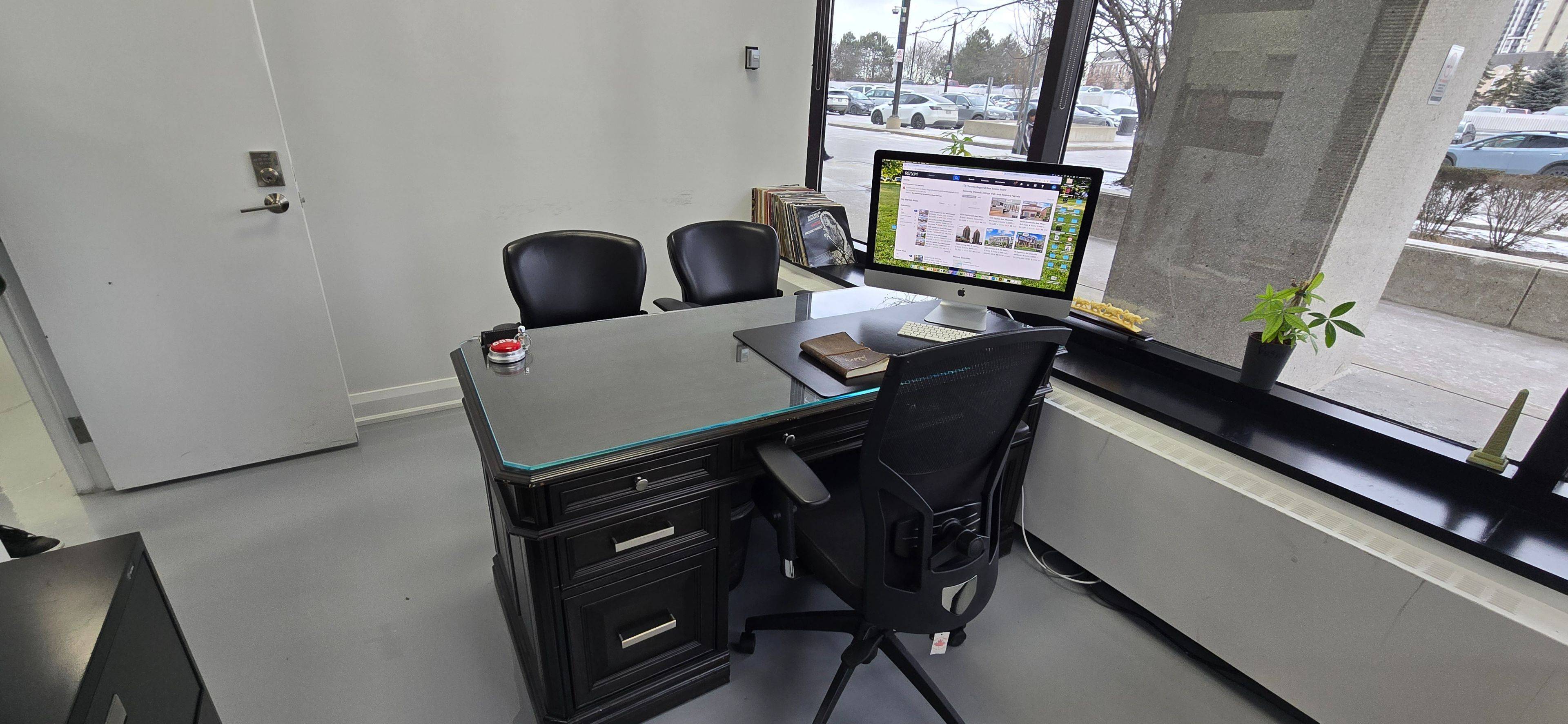 Mississauga, ON L4Z 1S1,4 Robert Speck Pkwy