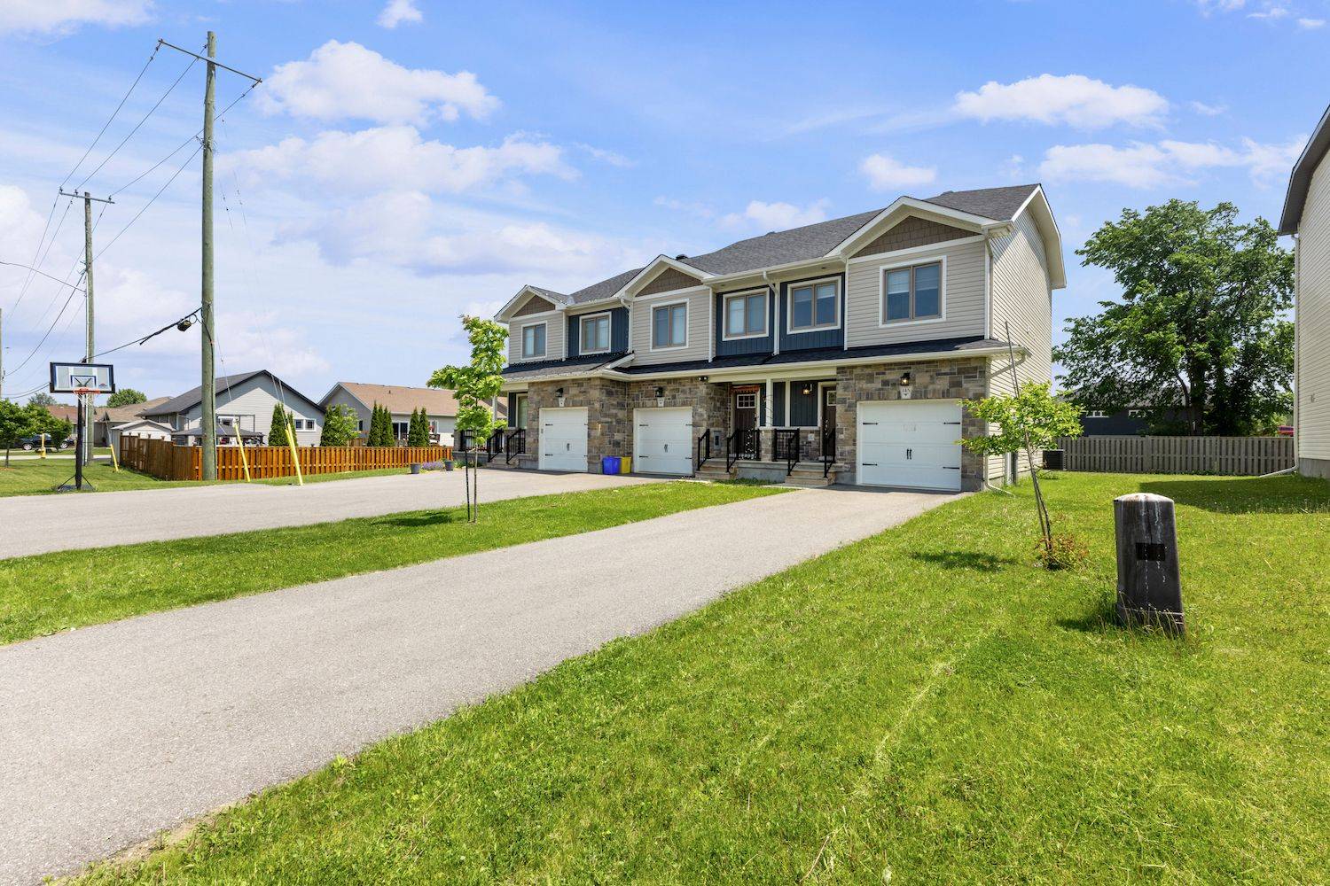 Smiths Falls, ON K7A 0A2,145 Ferrara DR