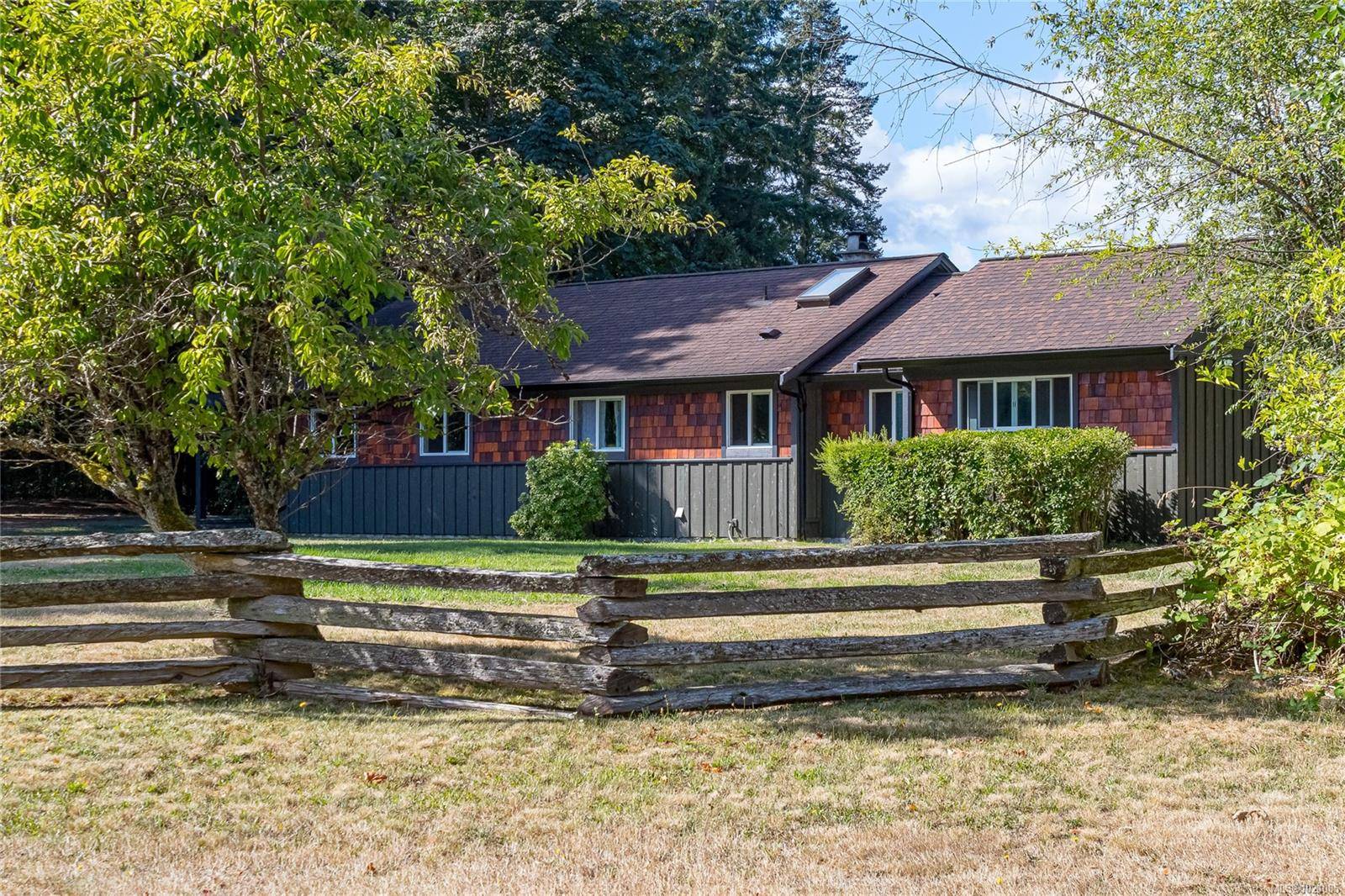 Ladysmith, BC V9G 1L9,5410 Matson Rd