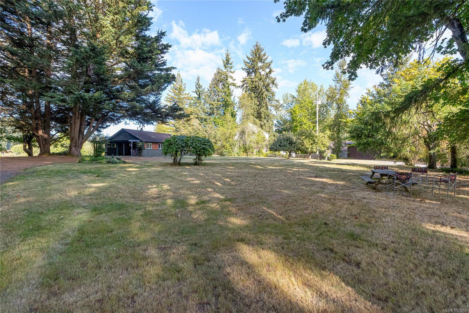 Ladysmith, BC V9G 1L9,5410 Matson Rd