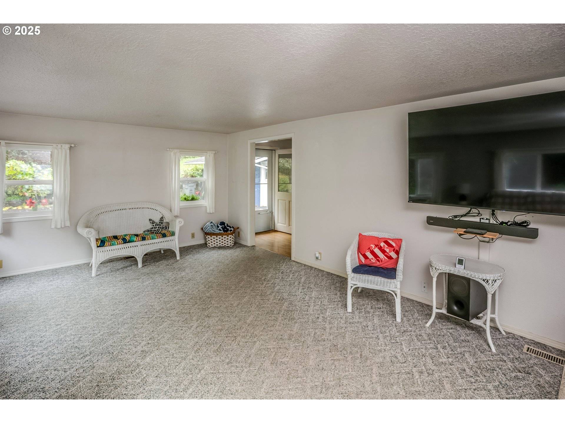 6185 COLUMBIA ST, Arch Cape, OR 97102