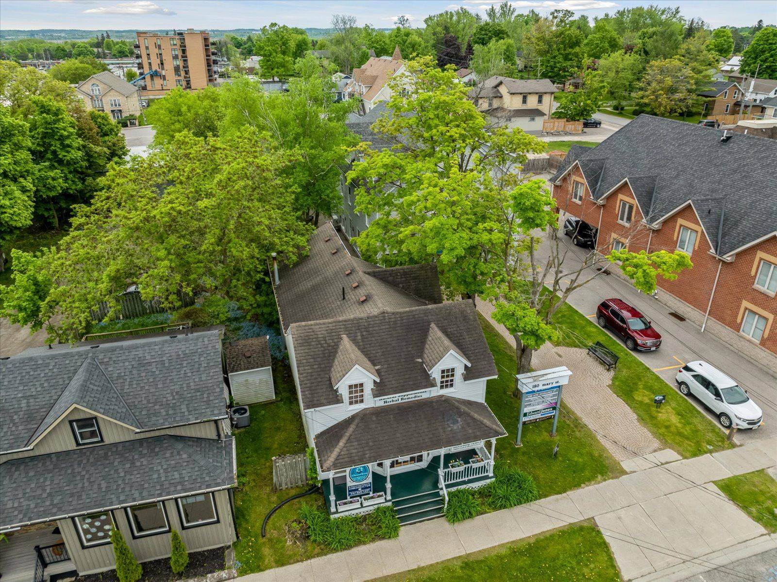 Scugog, ON L9L 1C4,180 Mary ST