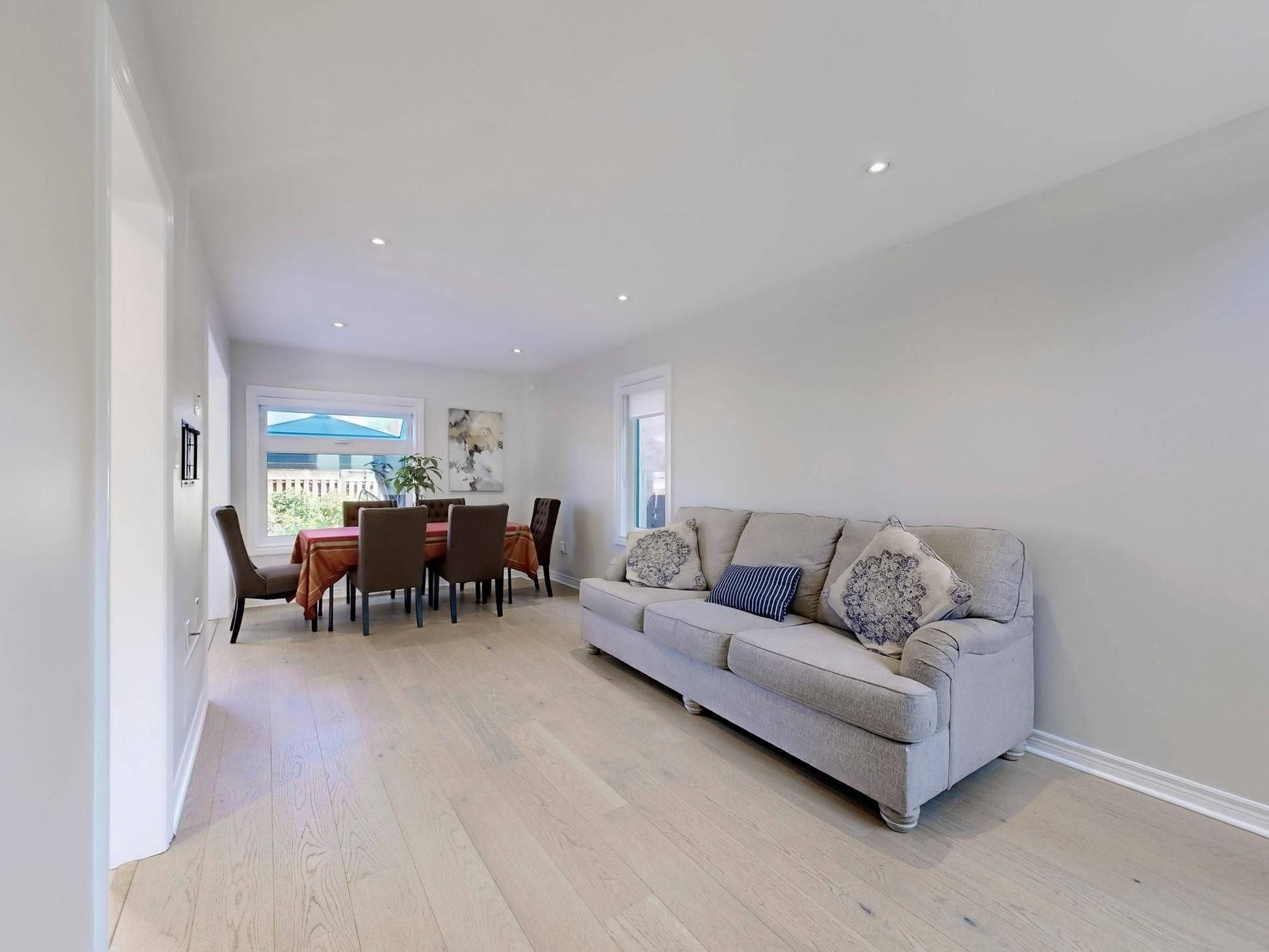 Vaughan, ON L4H 1M6,22 Laura Sabrina DR