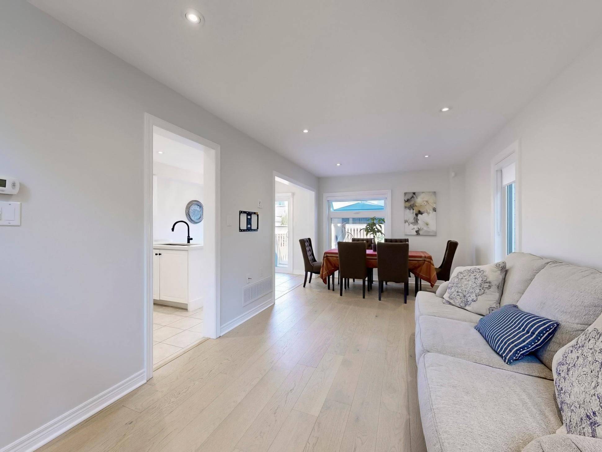 Vaughan, ON L4H 1M6,22 Laura Sabrina DR