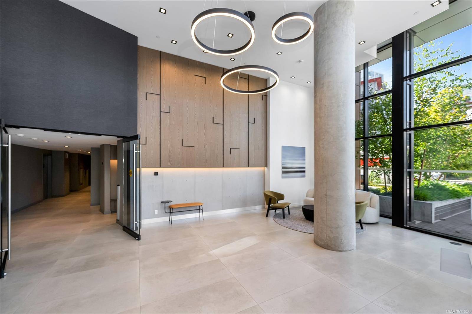 Victoria, BC V9A 0B5,363 Tyee Rd #1108