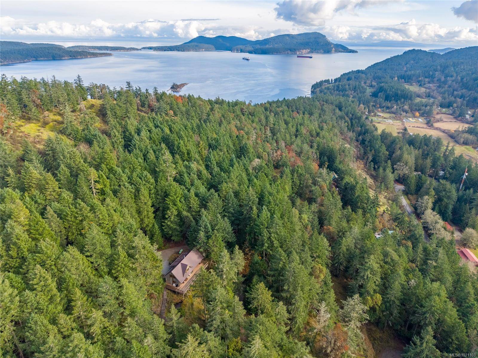 Pender Island, BC V0N 2M1,3350 Port Washington Rd