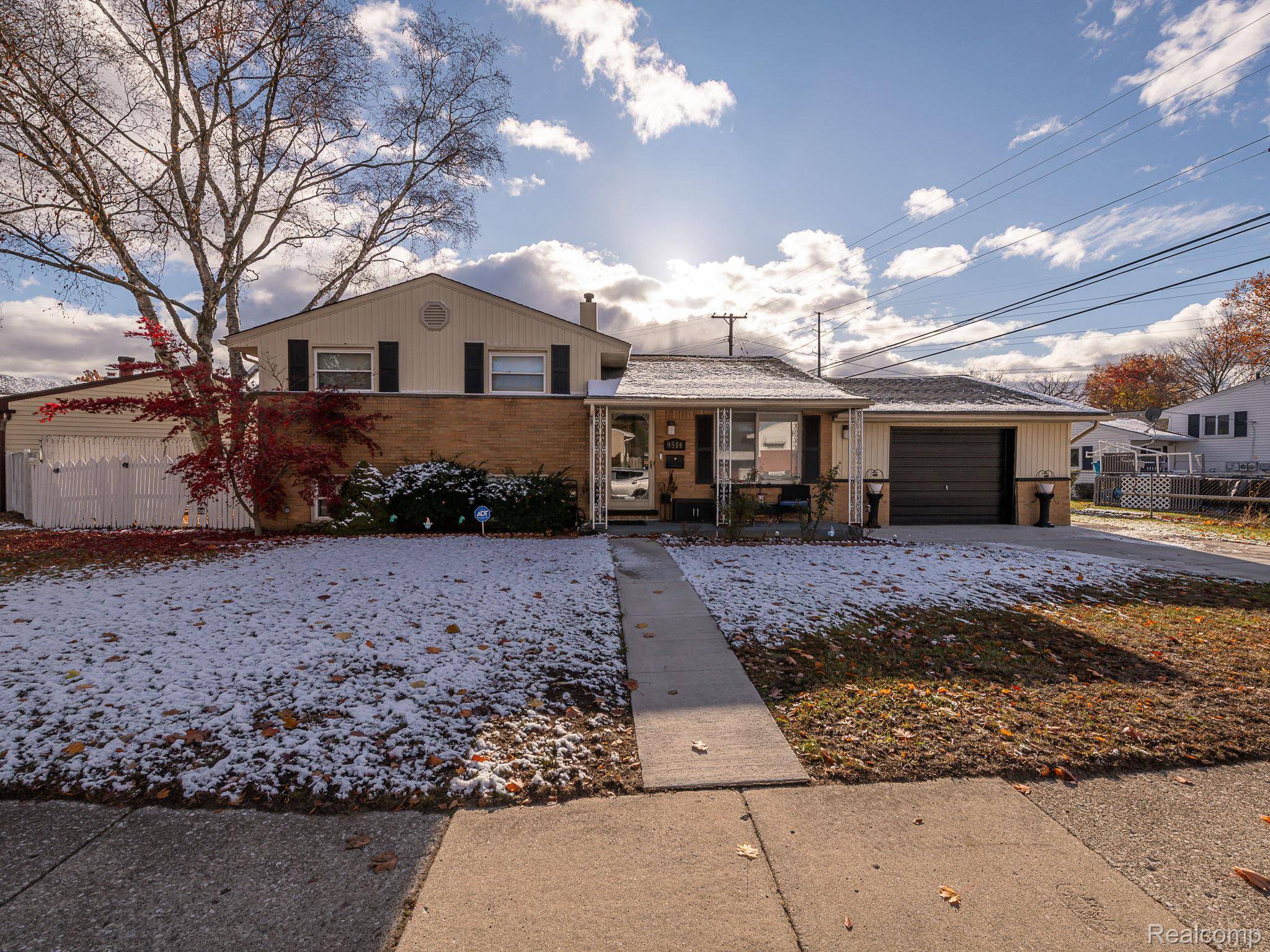 Taylor, MI 48180,9514 Cass AVE