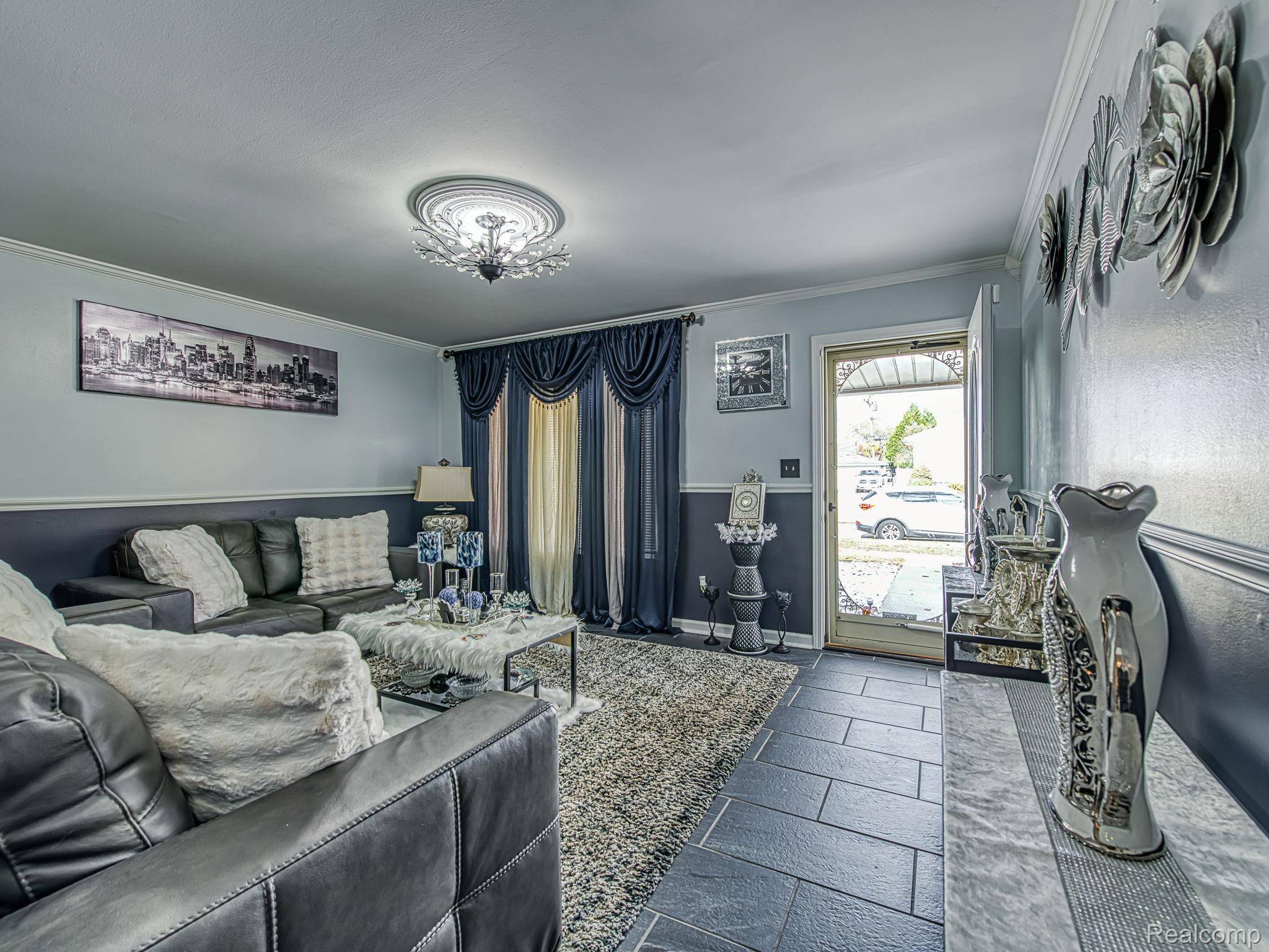 Taylor, MI 48180,9514 Cass AVE