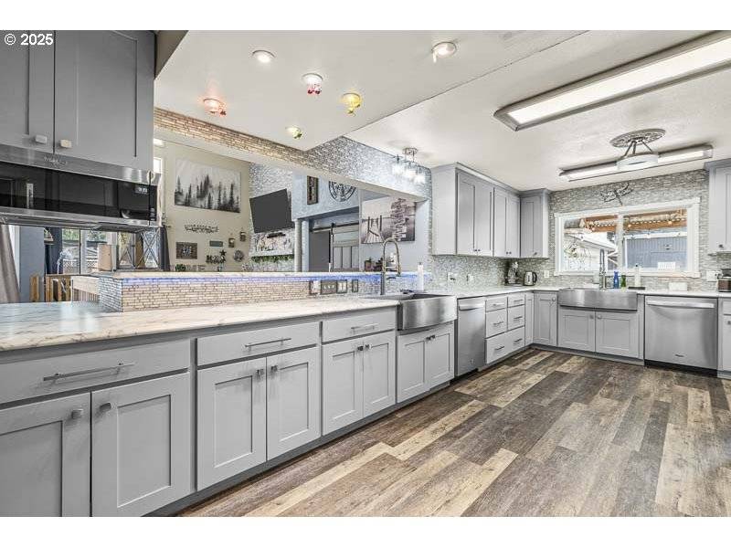 Keizer, OR 97303,211 SUNSET AVE