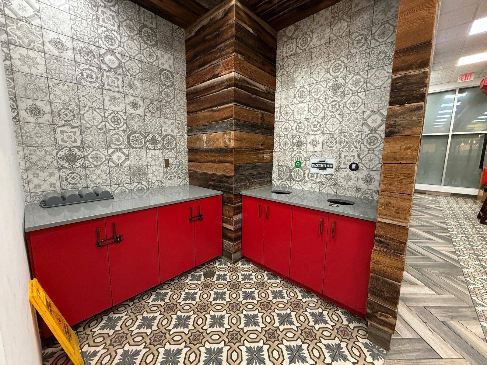 London South, ON N6K 3C2,795 Wonderland RD S