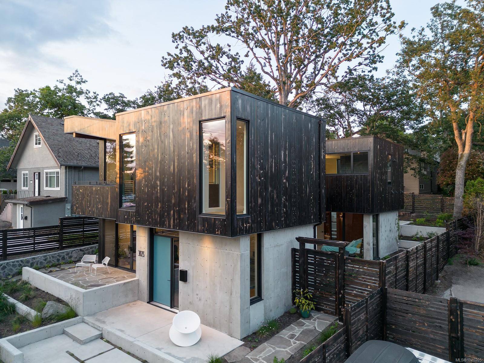 Victoria, BC V8T 3Z7,3025 Jackson St