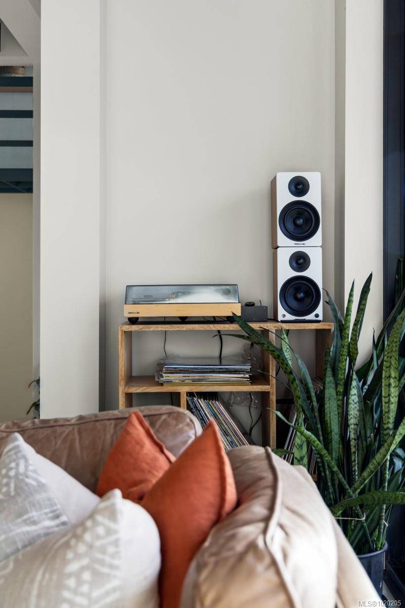 Victoria, BC V8T 3Z7,3025 Jackson St