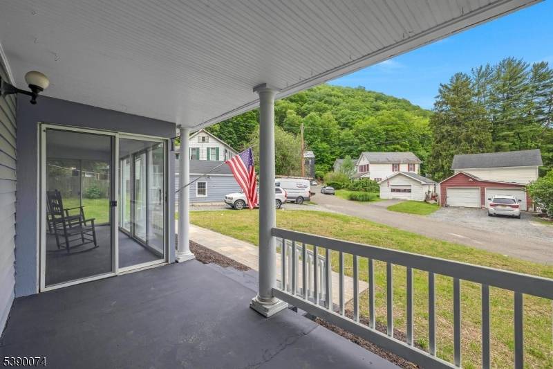 Knowlton Twp., NJ 07832,18 Ann St