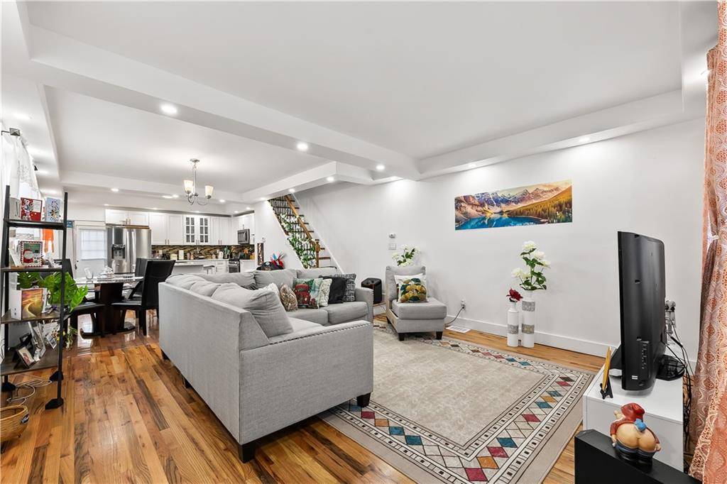 Brooklyn, NY 11236,519 East 85th ST