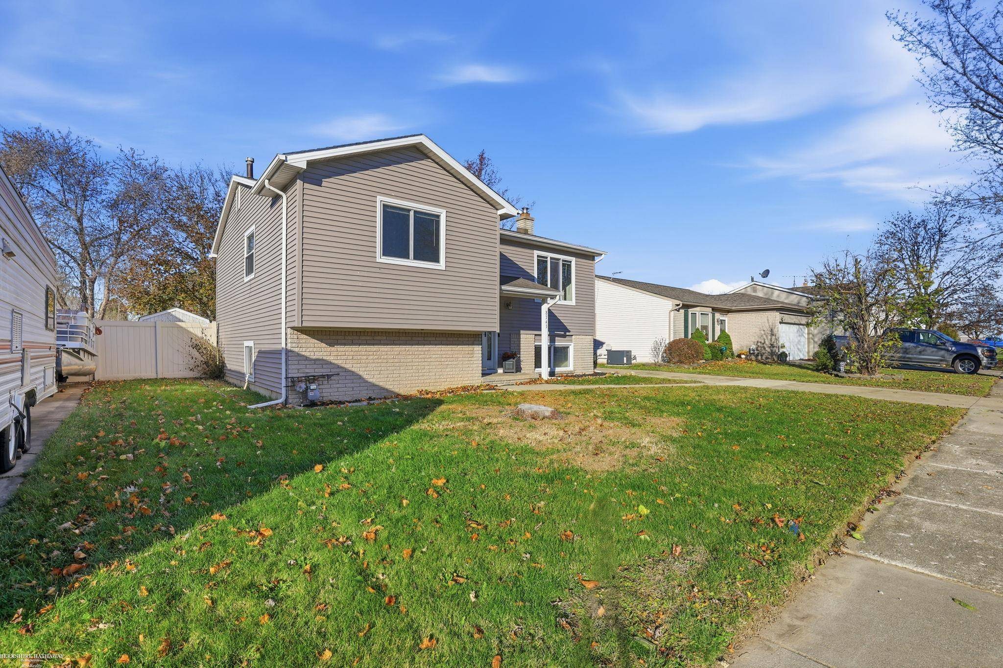 Newport, MI 48166,8743 Lillian DR