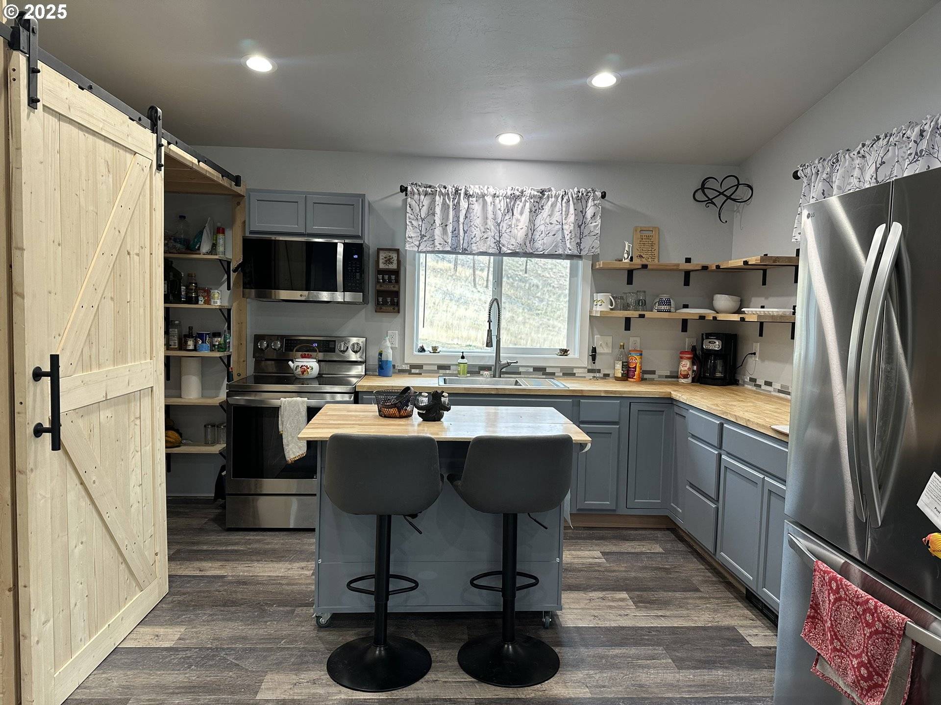 Canyon City, OR 97820,24826 S Hwy 395