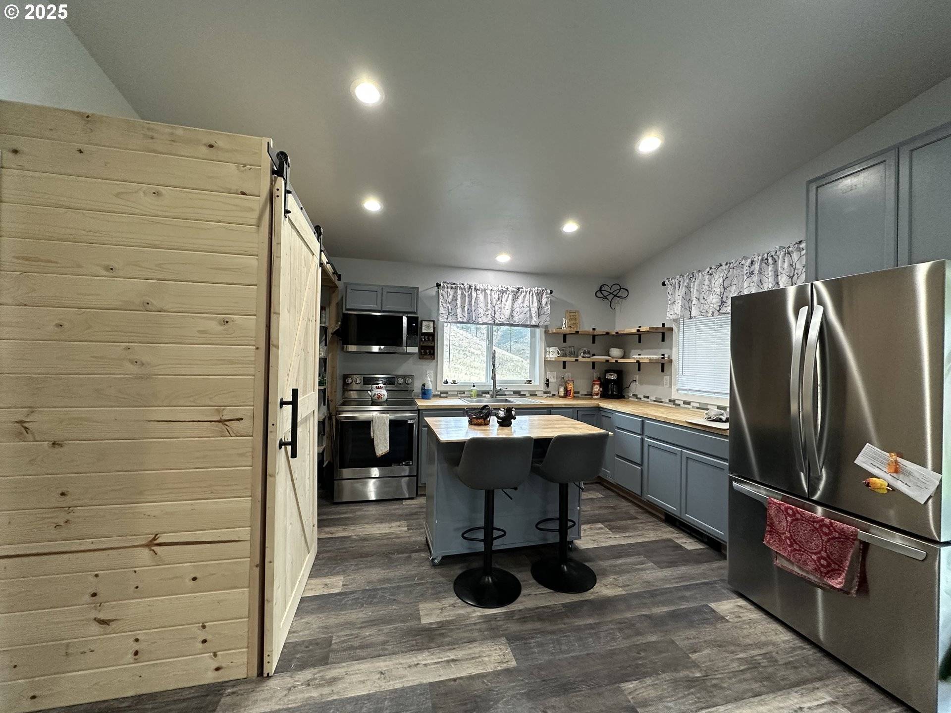 Canyon City, OR 97820,24826 S Hwy 395