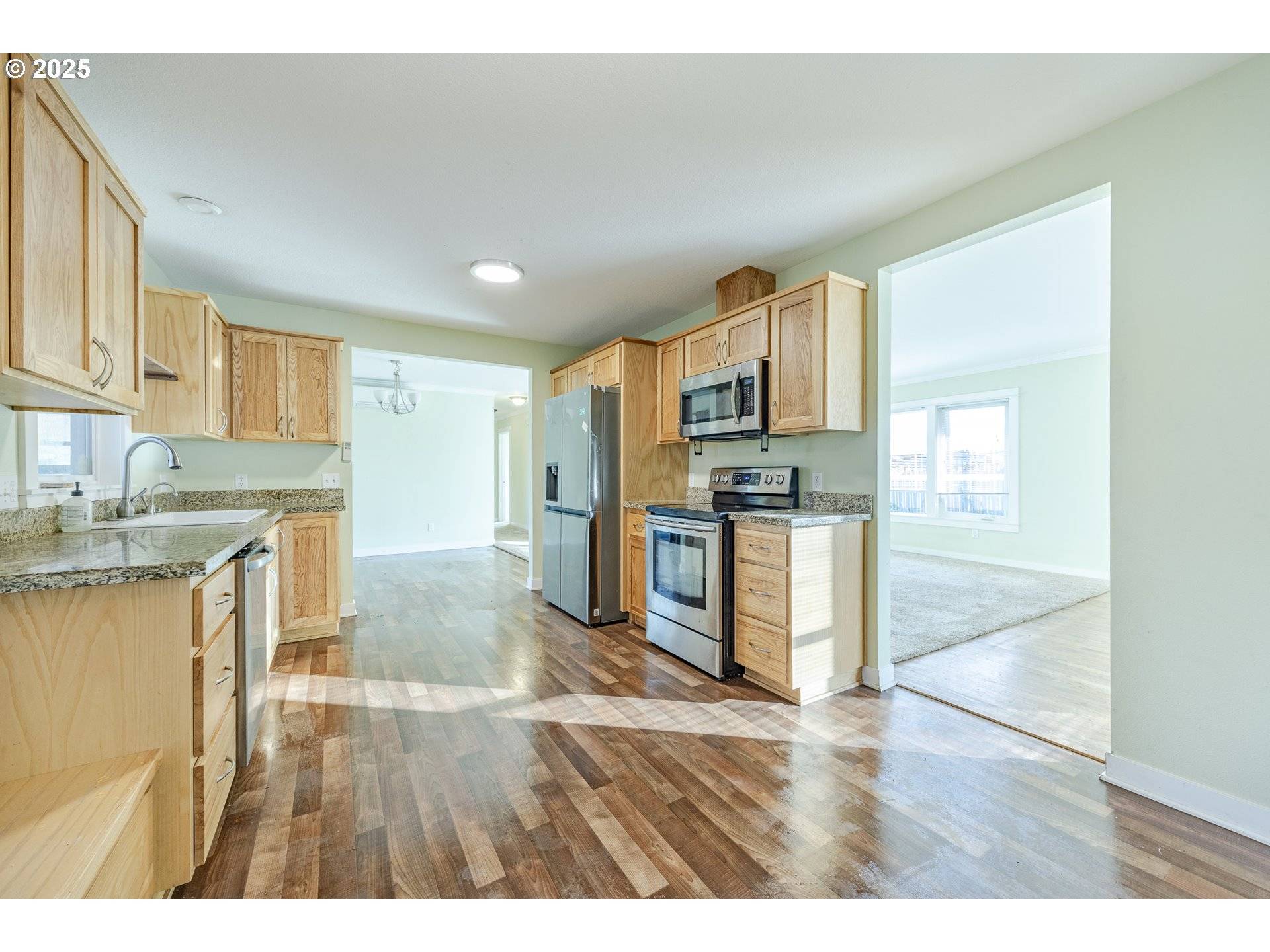 Eugene, OR 97402,4165 WOOD AVE