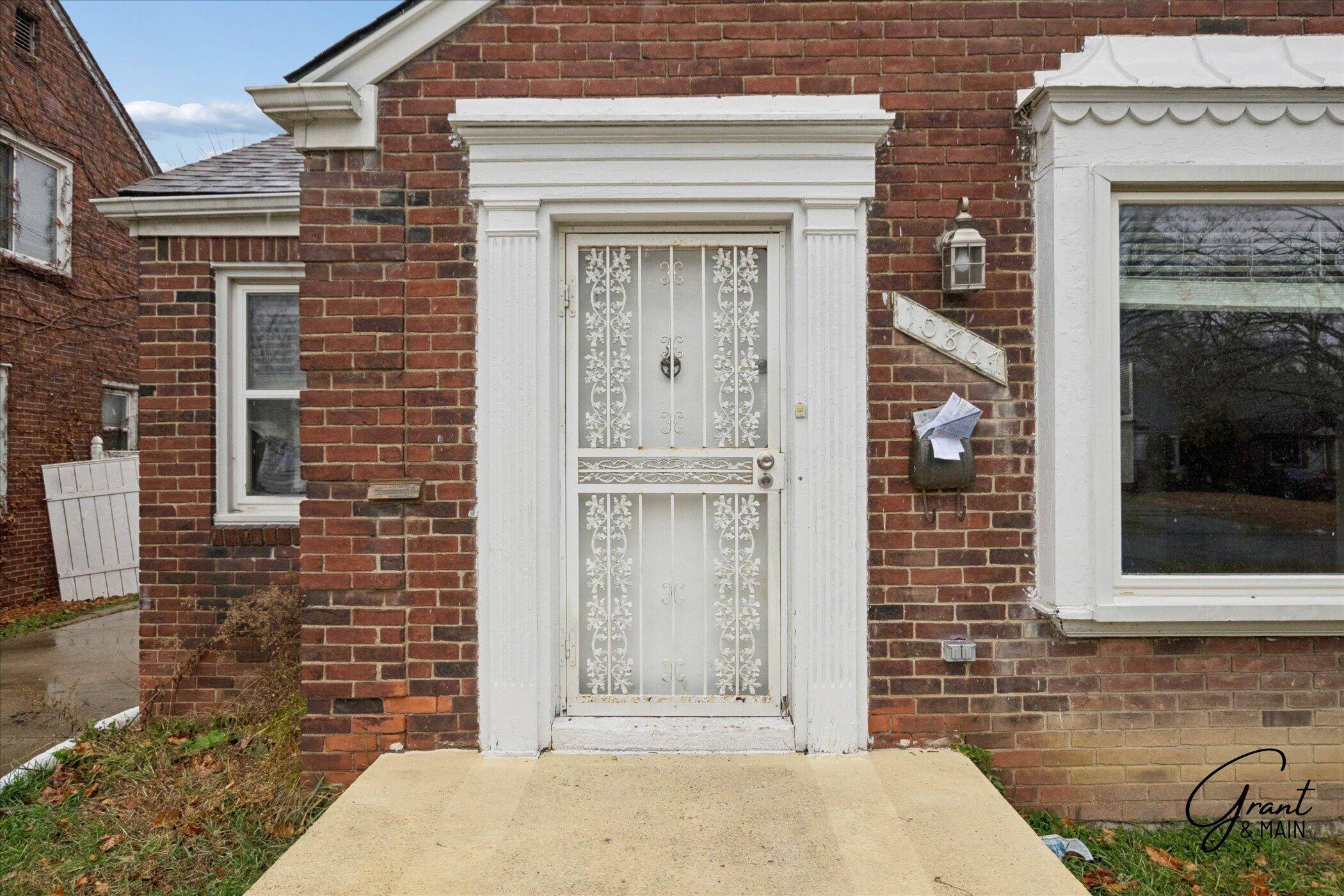 Detroit, MI 48224,10867 Balfour RD