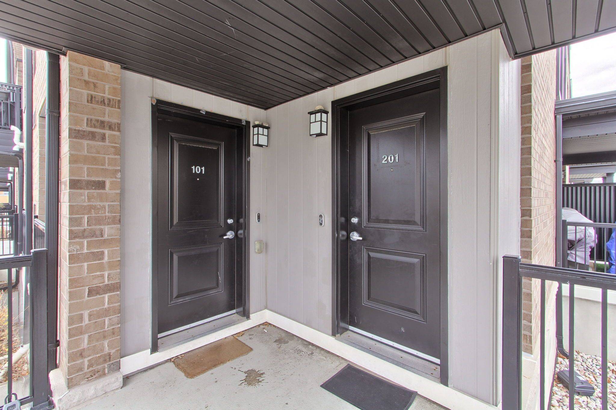 Milton, ON L9T 9K6,1206 Main ST E #201