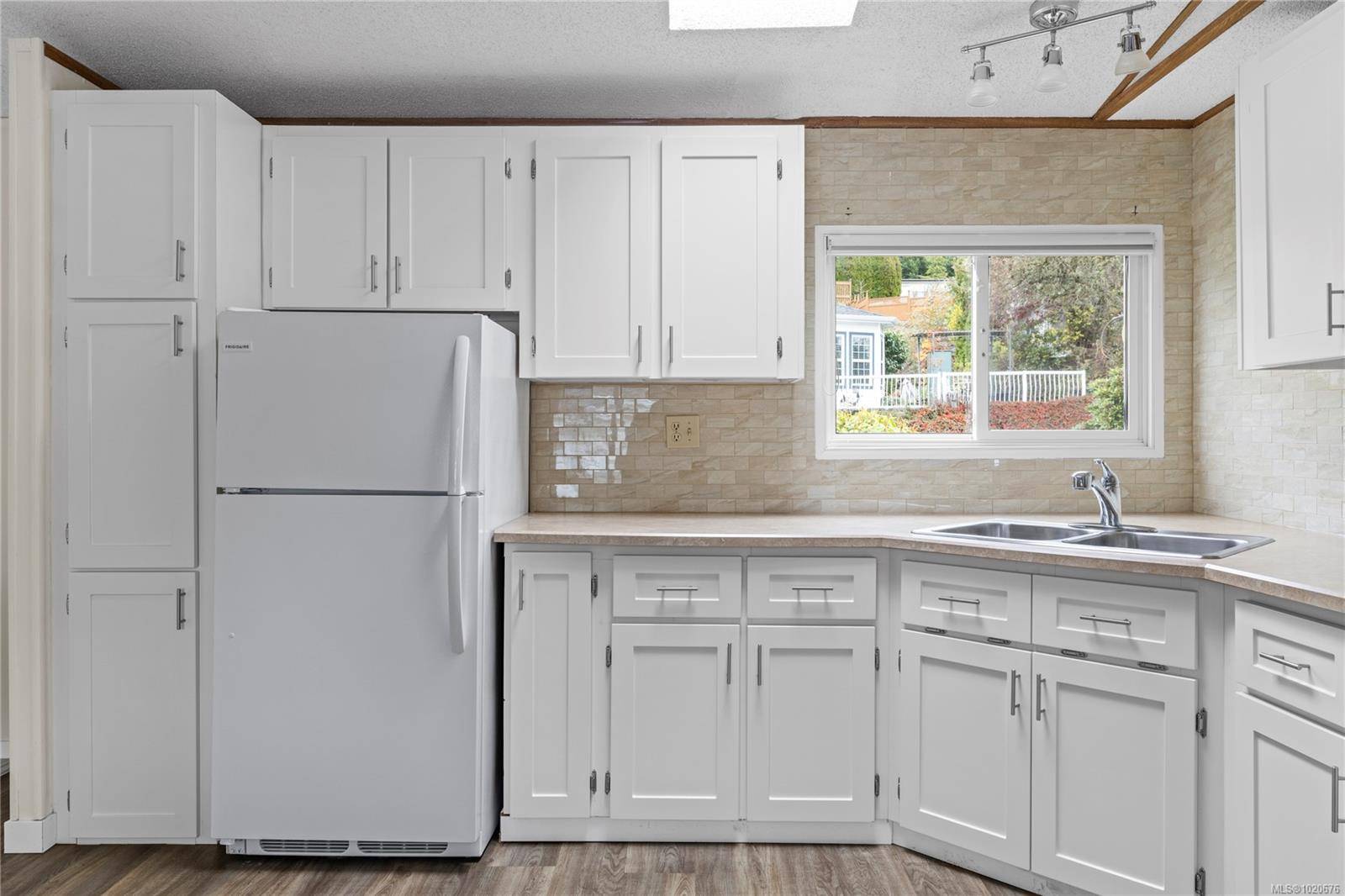 Nanaimo, BC V9R 6K6,1174 Morrell Cir #34