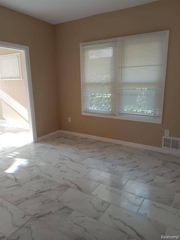 Detroit, MI 48204,8879 N CLARENDON ST