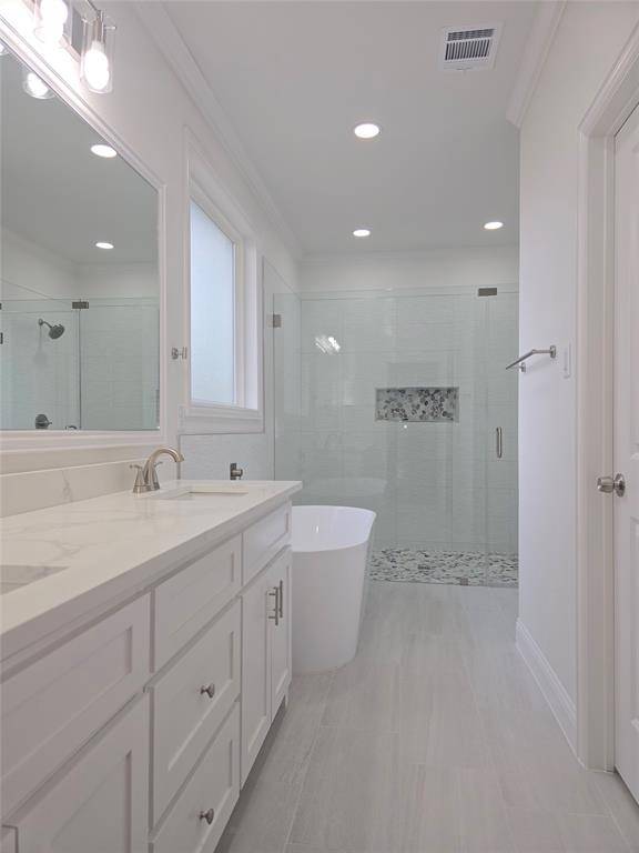 Fort Worth, TX 76119,5812 Oakdale Drive