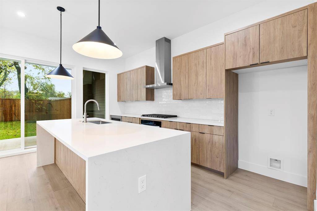 Dallas, TX 75212,2814 Guymon Street