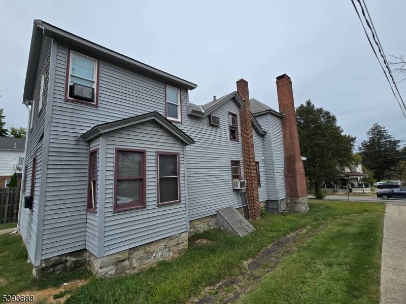 Newton Town, NJ 07860,52 Trinity St