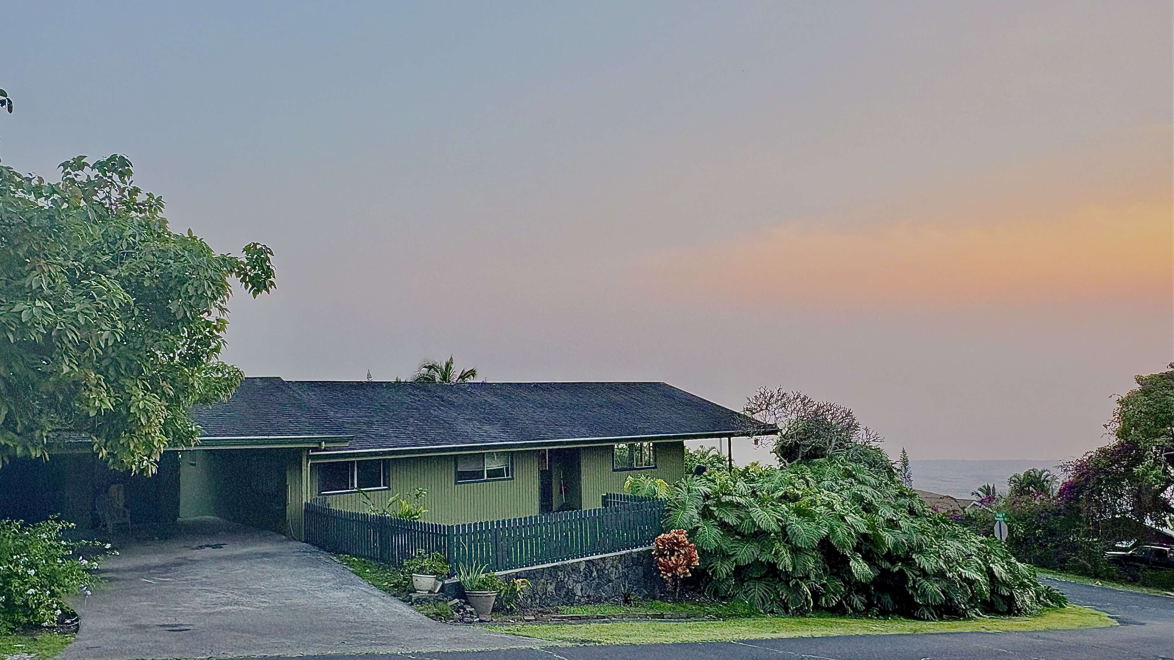 Kailua-kona, HI 96740,73-1156 OLUOLU ST