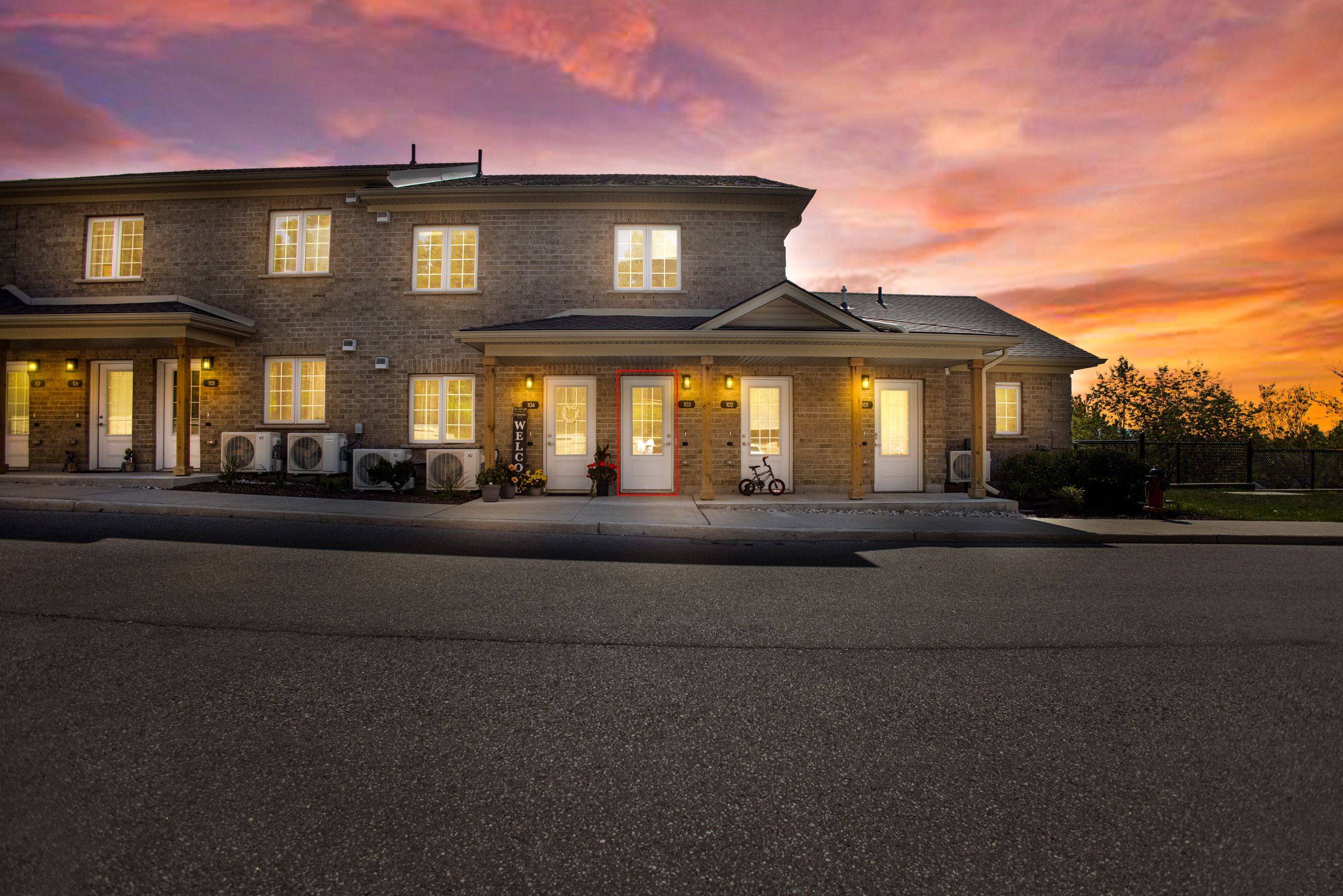 Guelph, ON N1E 6C7,5 CITYVIEW DR S #103