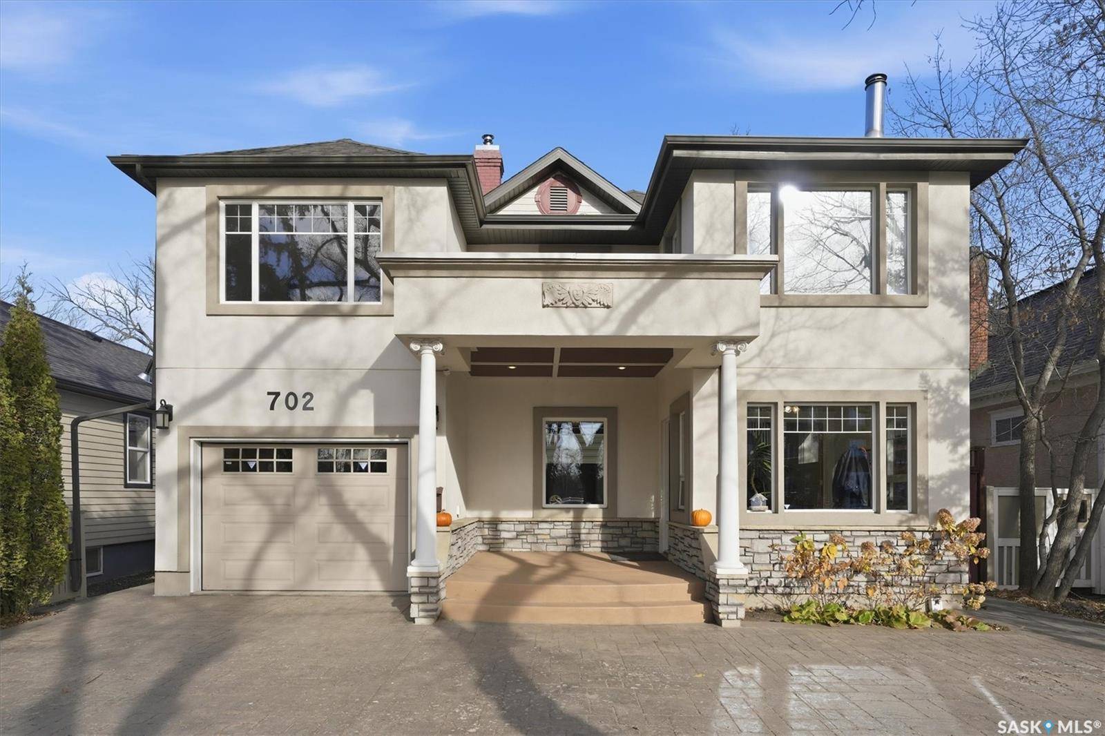 Saskatoon, SK S7K 0M9,702 Queen STREET