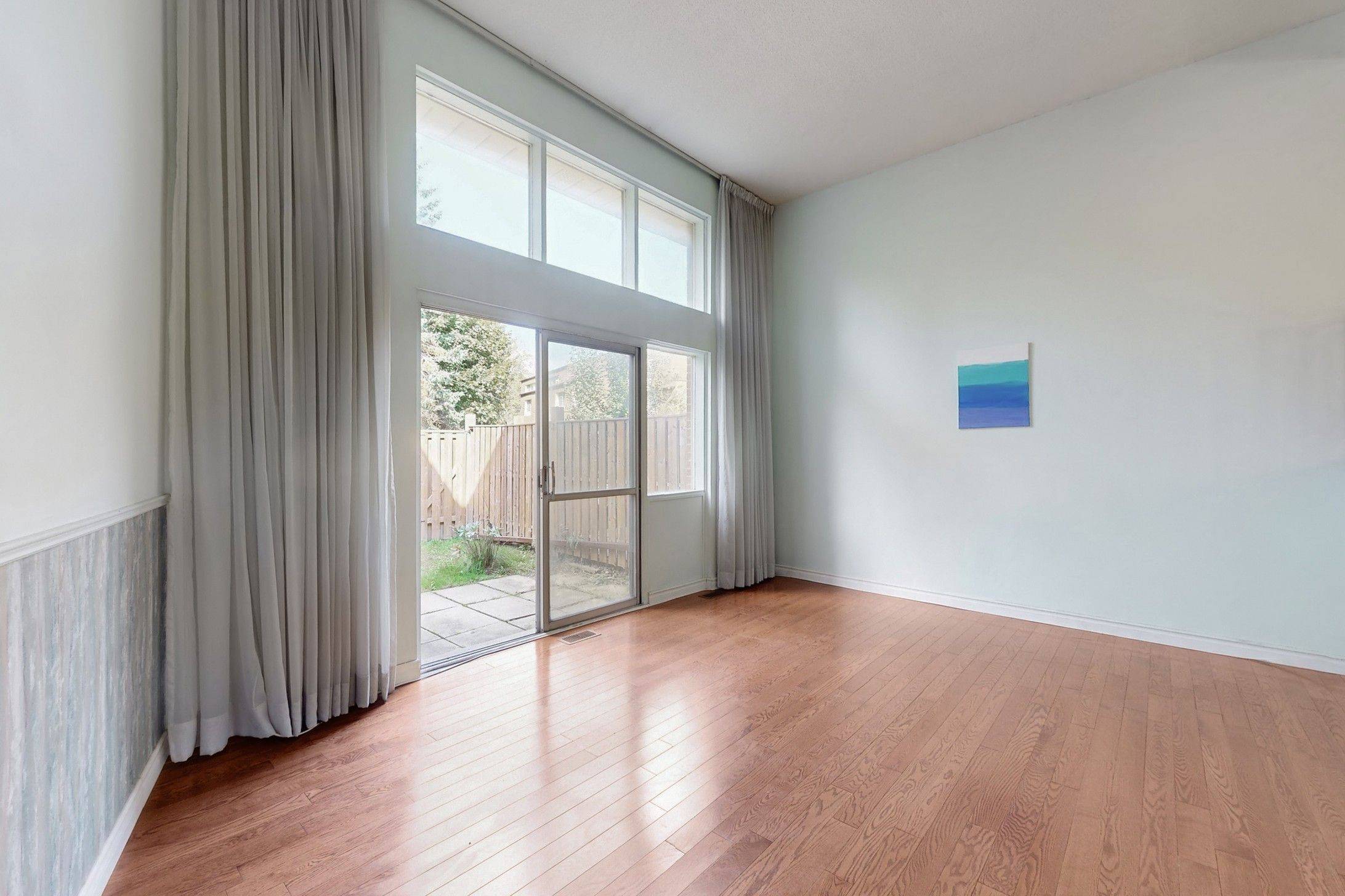 Toronto C15, ON M2H 2Y9,32 Jenny Wrenway N/A