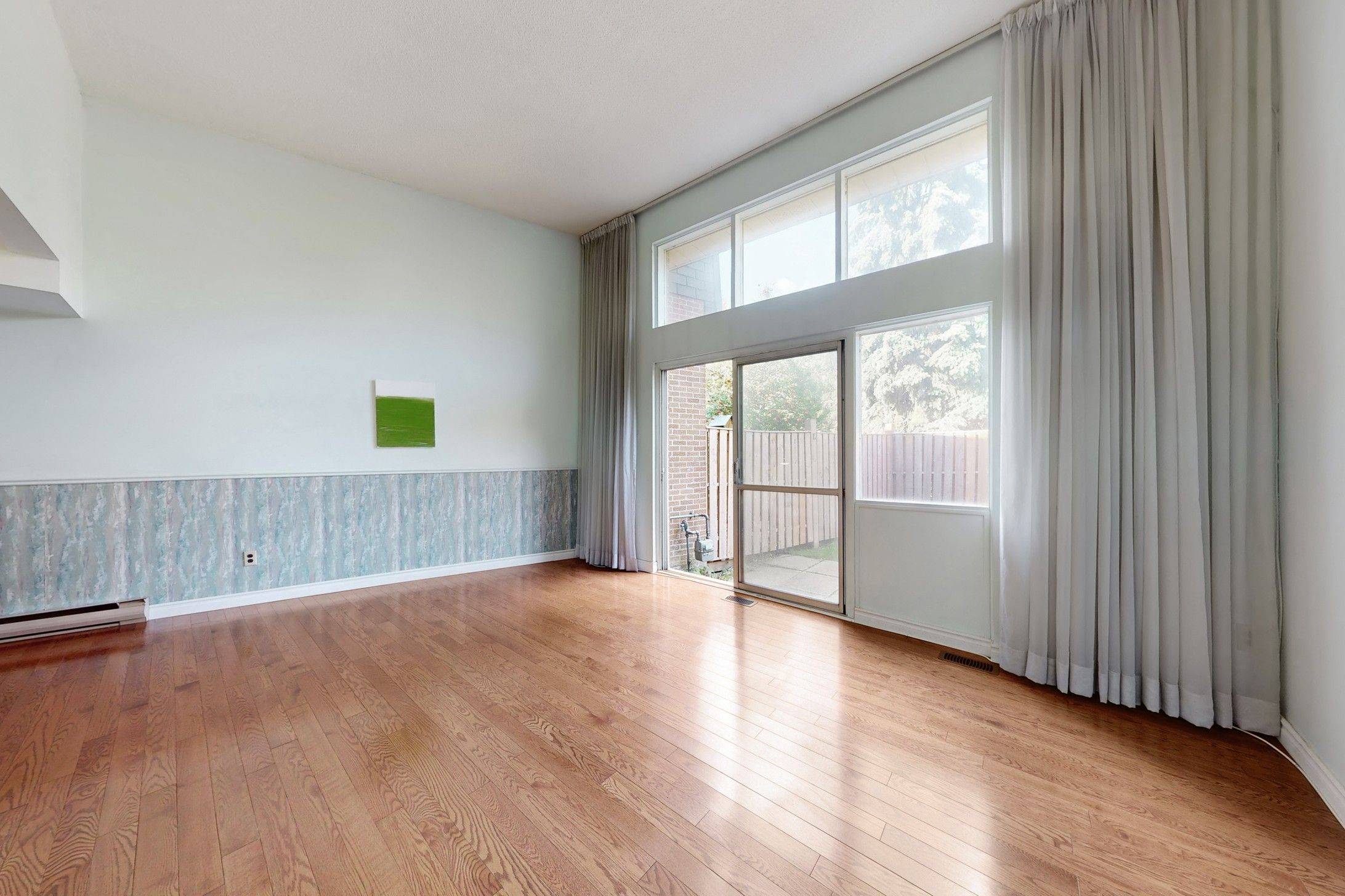 Toronto C15, ON M2H 2Y9,32 Jenny Wrenway N/A