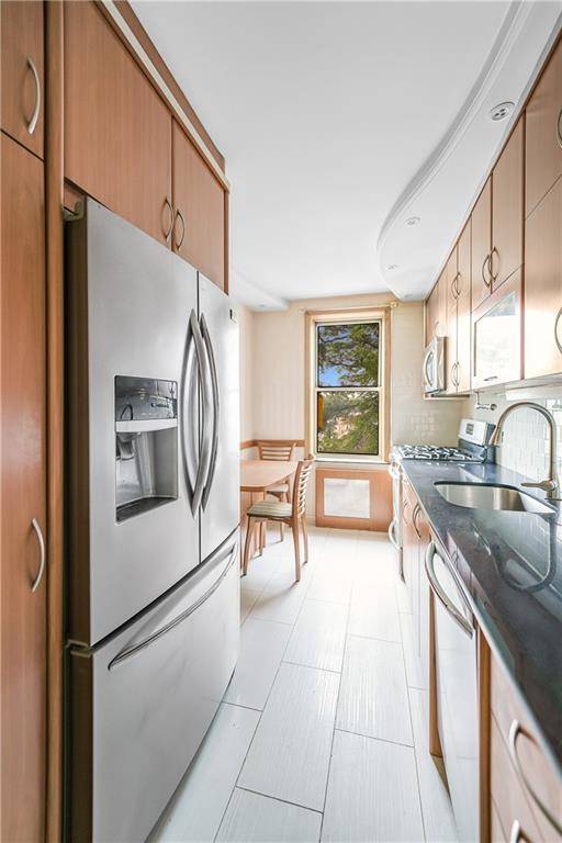 Brooklyn, NY 11235,2514 East 7th ST #3C