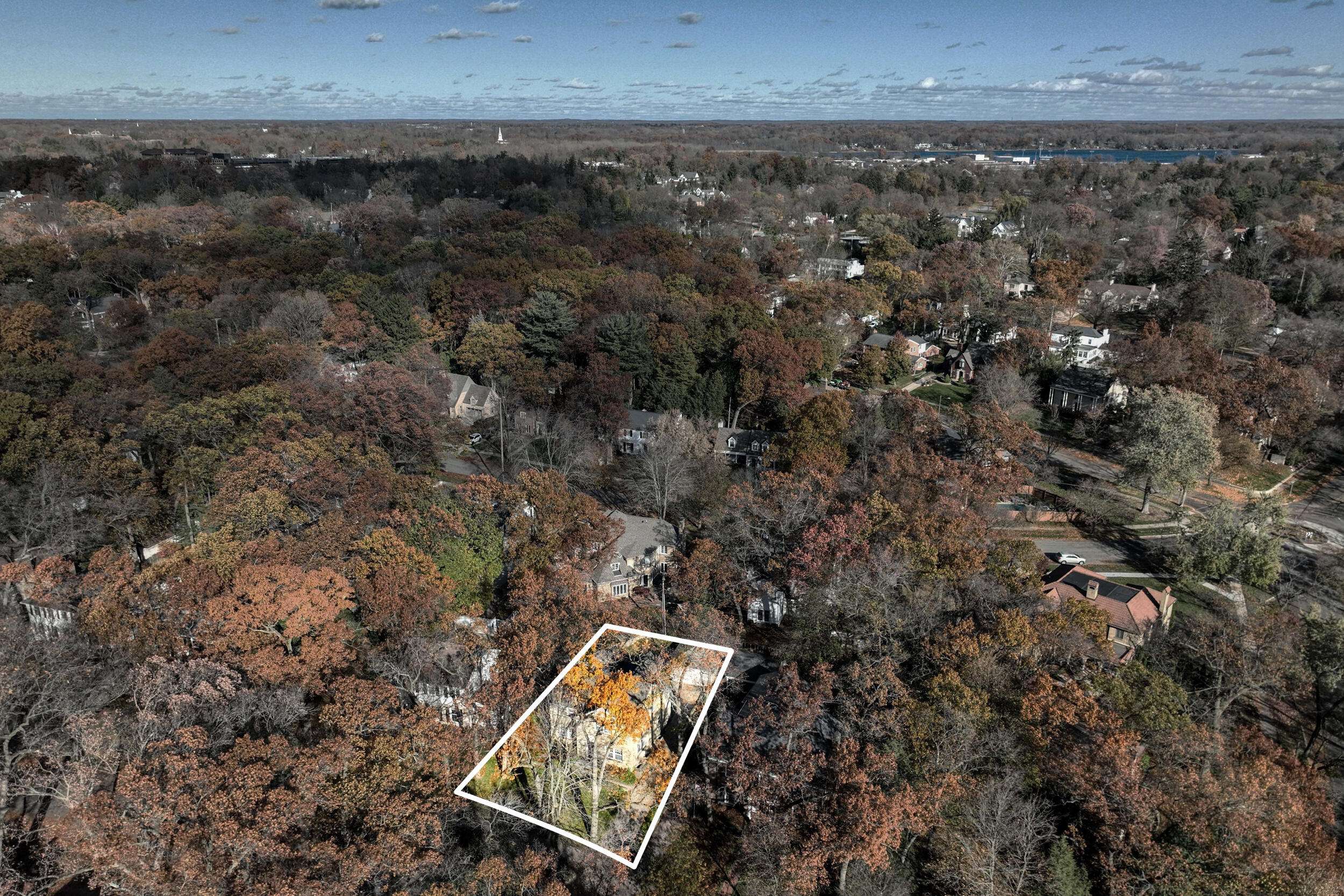 Grand Rapids, MI 49506,978 Gladstone DR SE