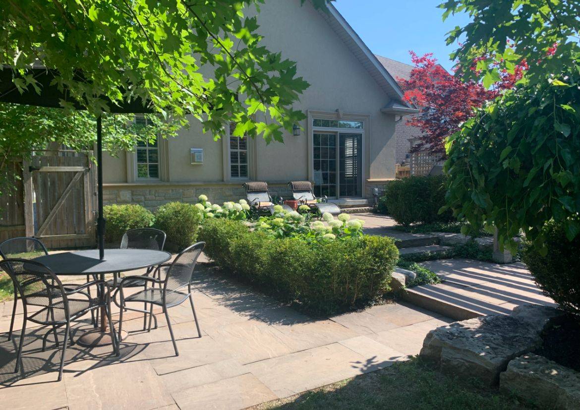 Pickering, ON L1V 1E2,168 Twyn Rivers DR