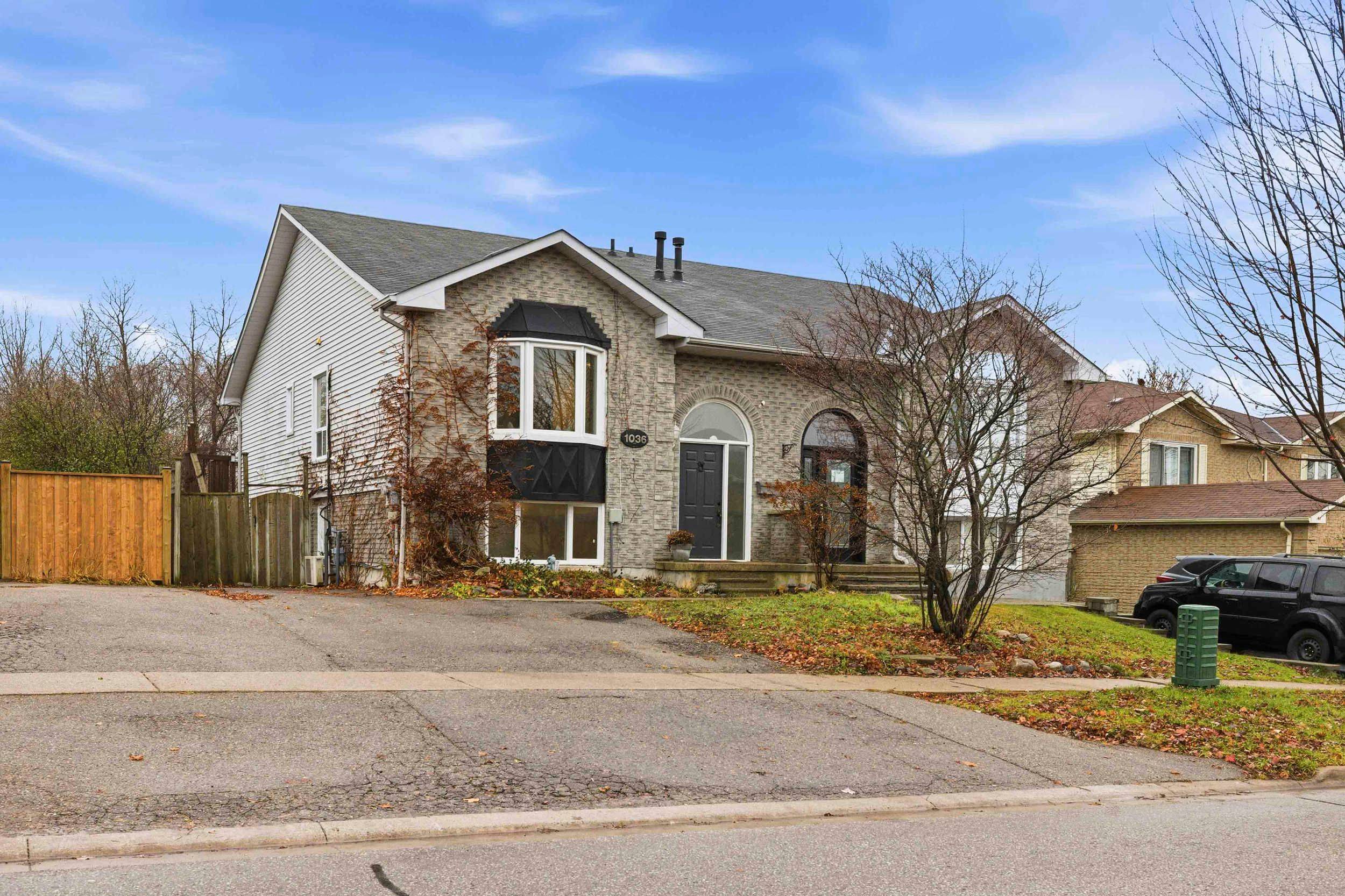 Oshawa, ON L1K 2G9,1036 Attersley DR