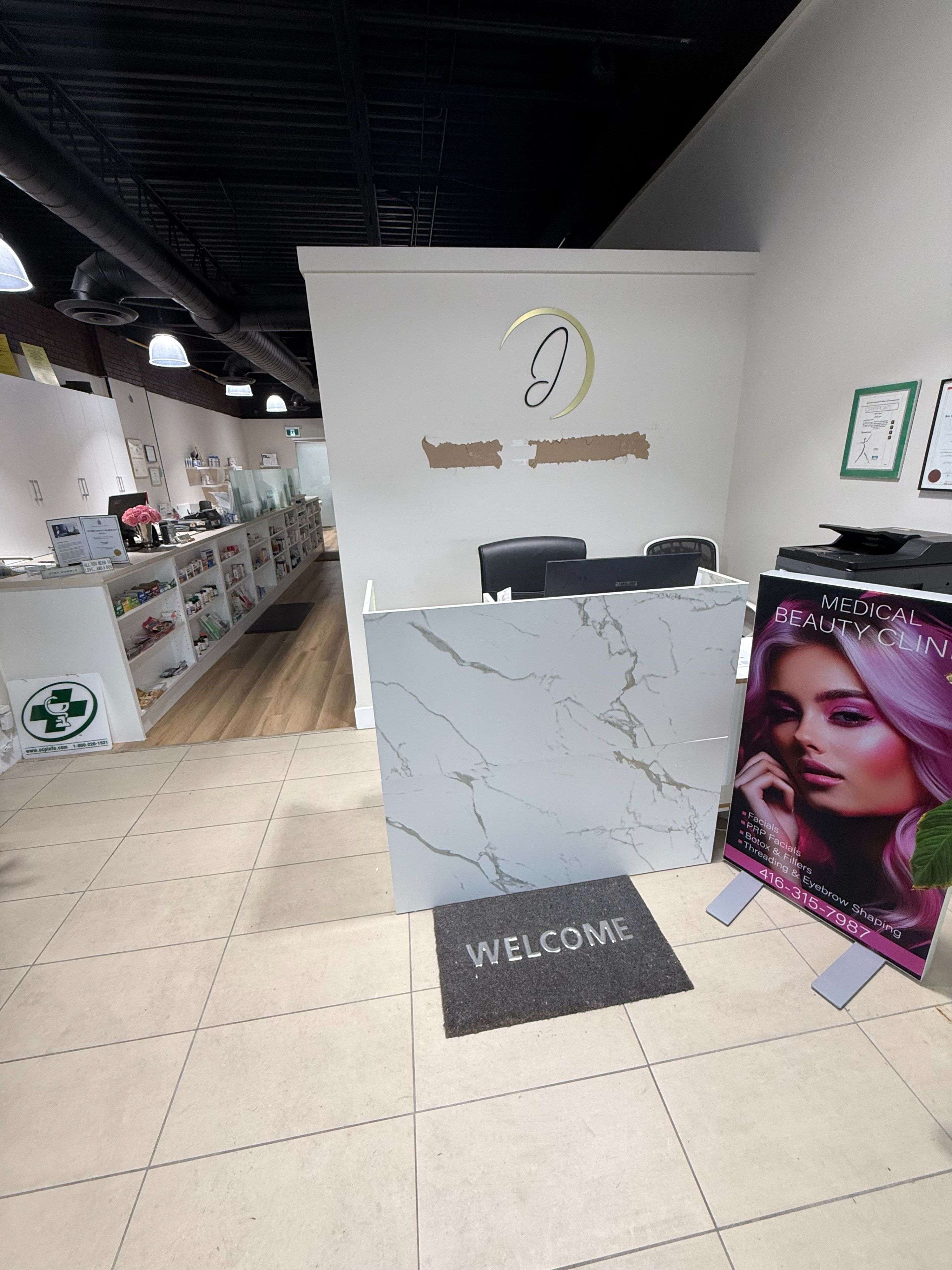 Vaughan, ON L4J 7R9,1118 Centre ST #22